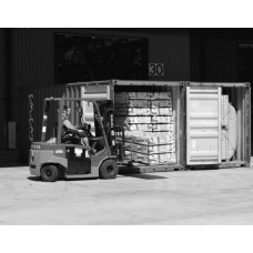 Platz zum Umladen/Beladen/Entladen von Container, LKW, Lieferwagen
